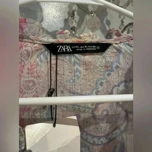 Zara Sheer Paisley Print Crop Top - Picture 5 of 9